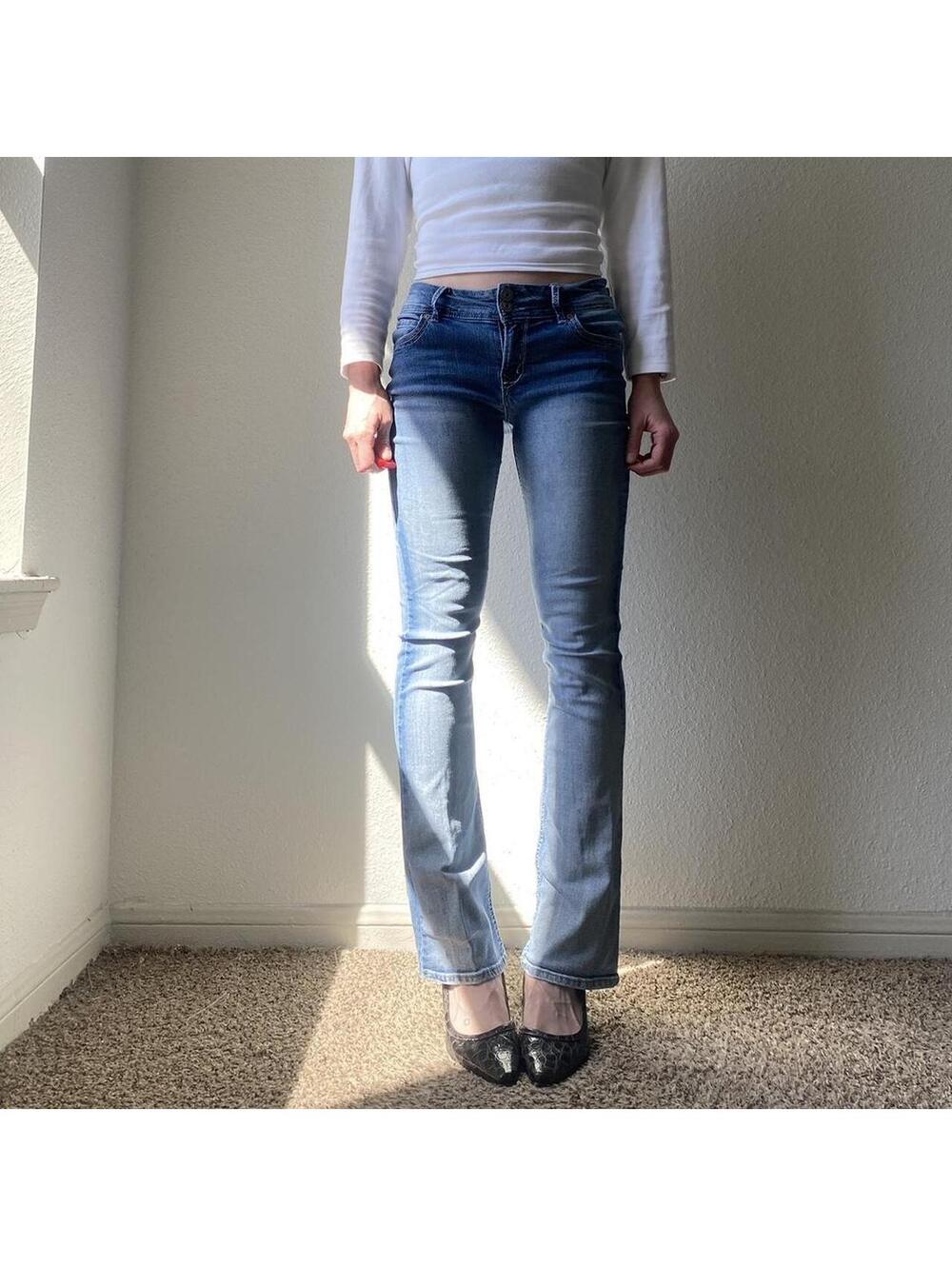 Vintage y2k low rise bootcut light wash faded minimalist denim blue jeans